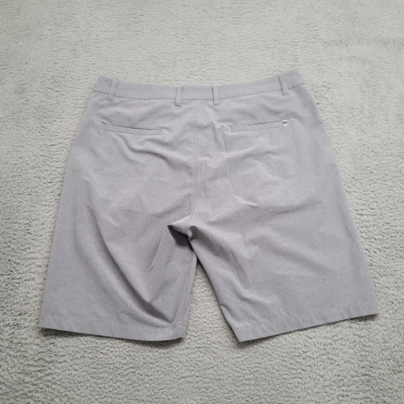 Travis Mathew Shorts Mens 38 Gray Golf Outdoors Lightweight Quick Dry Chino - Picture 3 of 11